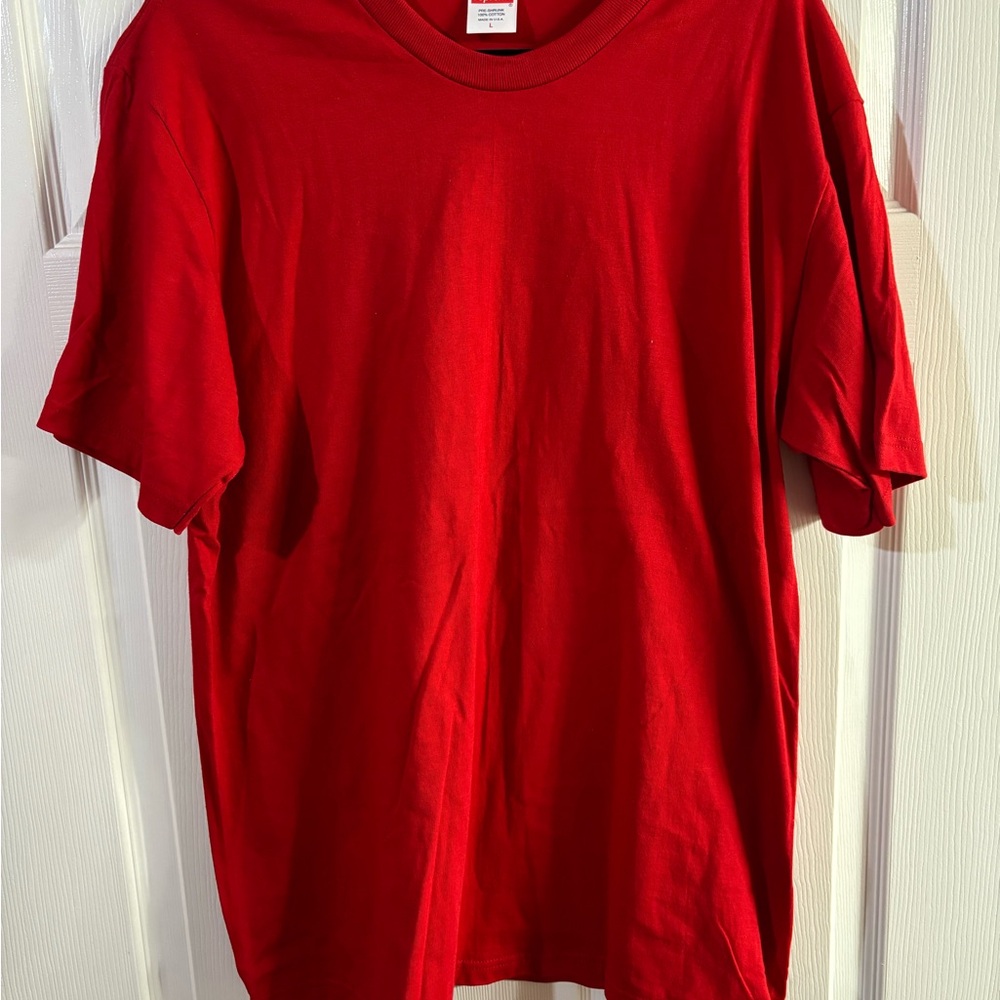 Supreme red tee
